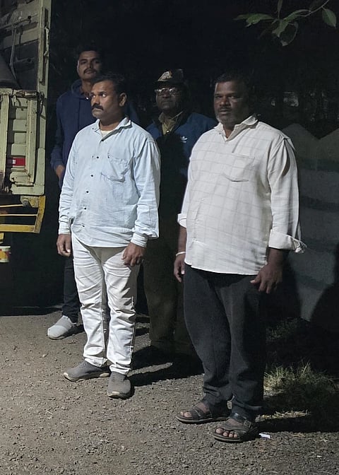 ಅಕ್ರಮವಾಗಿ ಹಾಲಿನ ಪುಡಿ ಸಾಗಾಟ