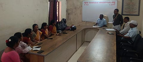 ಮಹಿಳೆಯರೇ ಇಲ್ಲದೇ ಮಹಿಳಾ ಗ್ರಾಮ ಸಭೆ