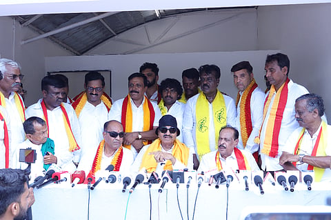 ಕನ್ನಡಪರ ನಿರ್ಣಯಯಕ್ಕೆ ಒತ್ತಾಯ