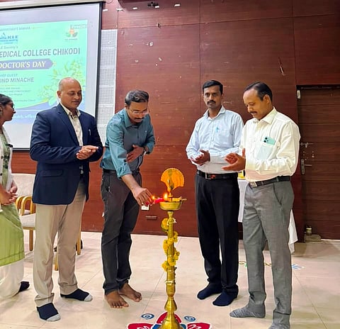 ಚಿಕ್ಕೋಡಿಲಿ ವೈದ್ಯರ ದಿನ ಆಚರಣೆ