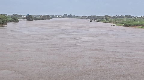 ಮಹಾ ಮಳೆಯಿಂದ ಕೃಷ್ಣಾ ನದಿ ನೀರಿನ ಮಟ್ಟ ಏರಿಕೆ