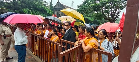 ಗೌರವಧನ ಹೆಚ್ಚಿಸುವಂತೆ ಒತ್ತಾಯ