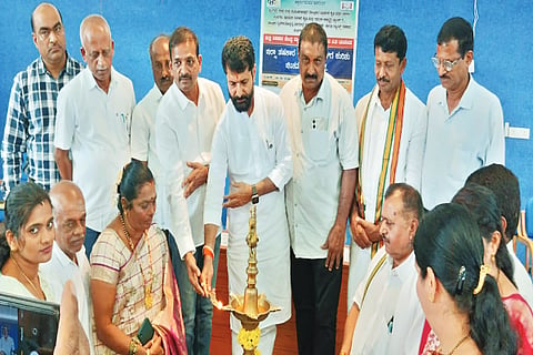 ಕೊಪ್ಪದಲ್ಲಿ ಜಿಲ್ಲಾ ಸಹಕಾರ ಕೇಂದ್ರ ಬ್ಯಾಂಕ್ ಹಮ್ಮಿಕೊಂಡಿದ್ದ ಚಿಂತನ ಮಂಥನ ಸಭೆಯನ್ನು ಅಧ್ಯಕ್ಷ ಸಿ.ಟಿ.ರವಿ ಉದ್ಘಾಟಿಸಿದರು. 