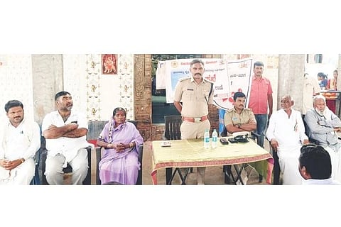  ಹಿರಿಯ ನಾಗರಿಕರು 