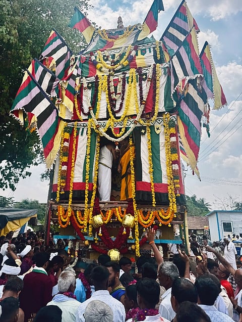 ಅರಕಲಗೂಡು ತಾಲೂಕಿನ ಹಾನಗಲ್ ಗ್ರಾಮದಲ್ಲಿ ಶನಿವಾರ ಶ್ರೀ ಹಾನಗಲ್ಲಮ್ಮ ದೇವತೆ ರಥೋತ್ಸವ ವಿಜೃಂಭಣೆಯಿಂದ ಜರುಗಿತು.