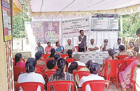 ಕಾರ್ಯಕ್ರಮದಲ್ಲಿ ವಾಲ್ನೂರು ತ್ಯಾಗತ್ತೂರು ಗ್ರಾಮ ಪಂಚಾಯತಿ ಅಭಿವೃದ್ಧಿ ಅಧಿಕಾರಿ ಮೇದಪ್ಪ ಮಾತನಾಡಿದರು. ರವಿ, ಡಾ. ವಿಜಯಸಿಂಹ ದೊರೆಸ್ವಾಮಿ, ಧನುಕುಮಾರ್, ಮಮತಾ ಇದ್ದರು.
