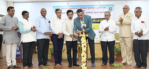 ಧಾರವಾಡ ಜೆಎಸ್‌ಎಸ್‌ನ ಡಿಆರ್‌ಎಚ್ ಸಭಾಂಗಣದಲ್ಲಿರಾಜ್ಯಮಟ್ಟದ ವಿಚಾರ ಸಂಕಿರಣ ಉದ್ಘಾಟನೆ