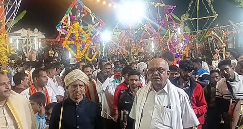 ಸಕಲೇಶಪುರ ತಾಲೂಕಿನ ಅರೆಕೆರೆ ಆರುಮಂದೆ ಗ್ರಾಮದ ಬಿಲ್ಲಸುಗ್ಗಿ ಮಹೋತ್ಸವ ಆದ್ದೂರಿಯಾಗಿ ನೆರವೇರಿತು.