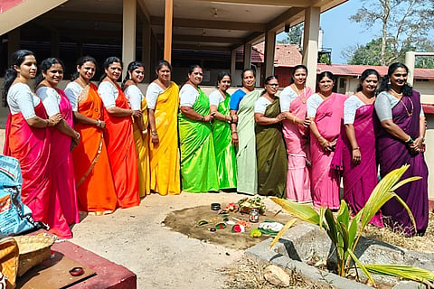 ಚೇರಂಬಾಣೆ ಗೌಡ ಮಹಿಳಾ ಒಕ್ಕೂಟದ ವತಿಯಿಂದ ಆಯೋಜಿಸಿದ್ದ ಕೆಡ್ಡಸ ಹಬ್ಬದ ಕಾರ್ಯಕ್ರಮವನ್ನು ಶಾಸ್ತ್ರೋಕ್ತವಾಗಿ ಹಾಗೂ ಸಾಂಪ್ರದಾಯಕವಾಗಿ ಆಚರಿಸಲಾಯಿತು. ಕಡ್ಲೇರ ತುಳಸಿ ಮೋಹನ್, ಕೂರನ ಸುಶೀಲ ಅಪ್ಪಾಜಿ, ಕೇಕಡ ಪೂಜಾ ನಾಗೇಂದ್ರ ಇತರರಿದ್ದರು.