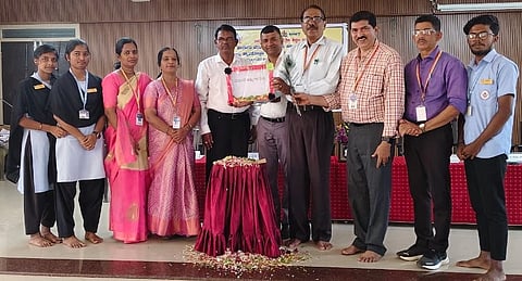 ಕುಂದಾಪುರ ಕೋಟೇಶ್ವರ ಕಾಳಾವರ ವರದರಾಜ ಎಂ.ಶೆಟ್ಟಿ ಸರ್ಕಾರಿ ಪ್ರಥಮ ದರ್ಜೆ ಕಾಲೇಜಿನಲ್ಲಿ ಮಾನವ ಹಕ್ಕುಗಳ ದಿನ ಕಾರ್ಯಕ್ರಮವನ್ನು ಪ್ರಾಂಶುಪಾಲ ರಾಮರಾಯ ಆಚಾರ್ಯ ಉದ್ಘಾಟಿಸಿದರು.