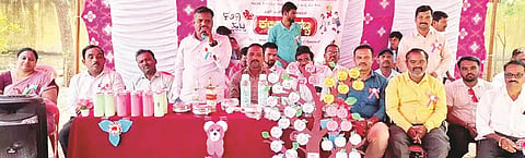 ಗೋನಾಳ್ ಸಹಿಪ್ರಾ ಶಾಲೆಯಲ್ಲಿ ಆಯೋಜಿಸಿದ್ದ ಕಲಿಕಾ ಹಬ್ಬದಲ್ಲಿ ಸಿಆರ್‌ಪಿ ಎ.ಎಸ್.ಭೂಮೇಶ್ವರ ಮಾತನಾಡಿದರು. ಪ್ರಮುಖರಾದ ಸರ್ದಾರಸ್ವಾಮಿ, ರವಿಕುಮಾರ್, ಮಲ್ಲಯ್ಯ, ಉಷಾರಾಣಿ, ವೀರೇಶ ಇತರರಿದ್ದರು. 