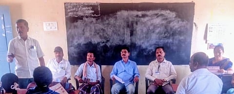 ಅಳವಂಡಿ ಸಿಪಿಎಸ್ ಶಾಲೆಯಲ್ಲಿ ಏರ್ಪಡಿಸಿದ್ದ ವಲಯ ಮಟ್ಟದ ಅಂಗವಿಕಲ ಮಕ್ಕಳಿಗೆ ಅರಿವು ಮತ್ತು ಕ್ರೀಡೆ ಕಾರ್ಯಕ್ರಮದಲ್ಲಿ ಶಿಕ್ಷಕ ಅಶೋಕ ತವದಿ ಮಾತನಾಡಿದರು. ಸಿಆರ್‌ಪಿ ವಿಜಯಕುಮಾರ ಟಿಕಾರೆ, ಮುಖ್ಯಶಿಕ್ಷಕಿ ರೇಣುಕಾ