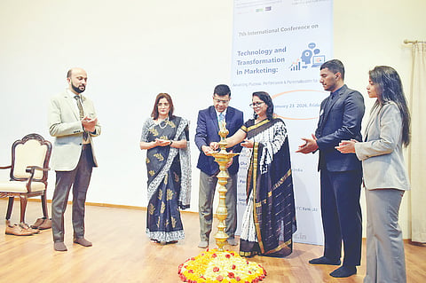 ಶ್ರೀ ಧರ್ಮಸ್ಥಳ ಮಂಜುನಾಥೇಶ್ವರ ಇನ್ಸ್‌ಟಿಟ್ಯೂಟ್ ಾರ್ ಮ್ಯಾನೇಜ್‌ಮೆಂಟ್‌ನಲ್ಲಿ ಆಯೋಜಿಸಿದ್ದ ಕಾರ್ಯಕ್ರಮವನ್ನು ಗಣ್ಯರು ಉದ್ಘಾಟಿಸಿದರು. ಛಾಯನ್ ಗುಪ್ತ, ಅಶ್ವಿನಿ ತಮ್ಮಯ್ಯ, ಡಾ.ಮೊಹಮ್ಮದ್ ಮಿನ್ನಾಜ್ ಇತರರಿದ್ದರು.