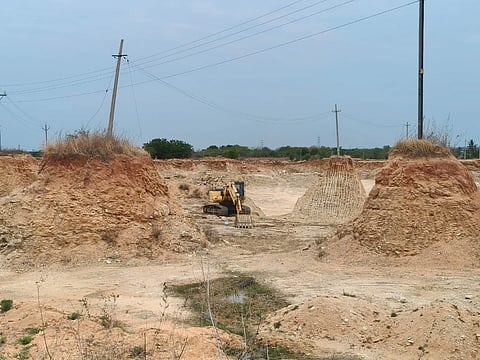 ರಾಯಚೂರು ತಾಲೂಕಿನಲ್ಲಿ ನಡೆಯುತ್ತಿರುವ ಅಕ್ರಮ ಮರಂ ಗಣಿಗಾರಿಕೆ