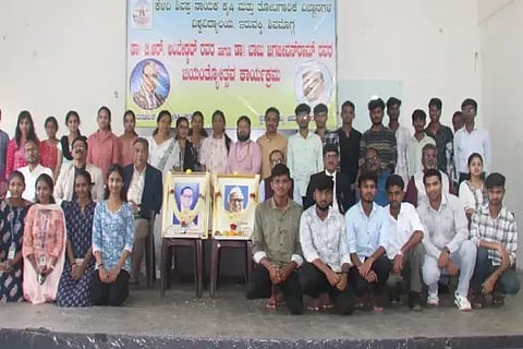 ಇರುವಕ್ಕಿ ಕೃಷಿ ವಿವಿ ಆವರಣದಲ್ಲಿ ಆಯೋಜಿಸಿದ್ದ ಅಂಬೇಡ್ಕರ್ ಮತ್ತು ಜಗಜೀವನ್ ರಾಮ್ ಜಯಂತ್ಯುತ್ಸವದಲ್ಲಿ ಡಾ. ಆರ್.ಸಿ.ಜಗದೀಶ್, ಎಸ್.ನಾರಾಯಣ ಮಾವರಕರ್, ಎಚ್.ಎಂ.ಪ್ರಿಯಾಂಕಾ, ಡಾ. ಪ್ರಿಯಾ ಇತರರಿದ್ದರು.