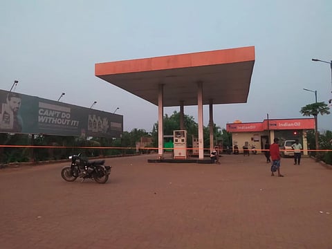 petrol bunk, bundh, 