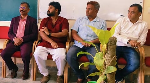 ಚಿಕ್ಕಬಳ್ಳಾಪುರದಲ್ಲಿ ಕೈಗೊಂಡಿದ್ದ ಕಾರ್ಯಾಗಾರದಲ್ಲಿ ಭಾಗವಹಿಸಿದ್ದ ಶಾಸಕ ಪ್ರದೀಪ್‌ ಈಶ್ವರ್.