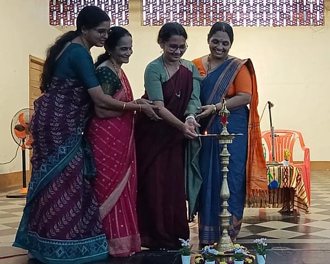  ಗಂಗೊಳ್ಳಿ ಬಂದರು ವ್ಯಾಪ್ತಿಯಲ್ಲಿ ಪ್ರಧಾನ ಮಂತ್ರಿ ಮತ್ಸೃ ಸಂಪದ ಯೋಜನೆಯಡಿ ಬಂದರು ಅಭಿವೃದ್ಧಿಗೆ ಚಾಲನೆ ದೊರಕಿದೆ.