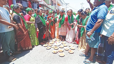 'Pinda Pradana' ritual performed in protest against the township.