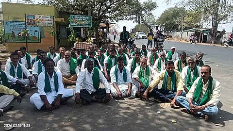 ಗುಂಡ್ಲುಪೇಟೆ ತಾಲೂಕಿನ ಬಸವಪುರ ಗ್ರಾಮದಲ್ಲಿ ರೈತ ಸಂಘ ಹಾಗೂ ಹಸಿರು ಸೇನೆ ವಾಸುದೇವಮೇಟಿ ಬಣದ ಗ್ರಾಮ ಘಟಕವನ್ನು ಉದ್ಘಾಟಿಸಲಾಯಿತು. ಡಾ.ಗುರುಪ್ರಸಾದ್, ಮಹದೇವಪ್ಪ, ಮಹೇಶ್ ಇತರರು ಇದ್ದರು.