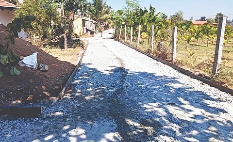 Shidlakatt village colony road work poor?