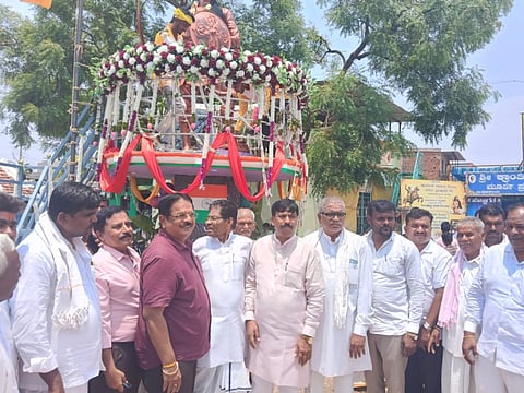 Haveri, Kuragunda, Rayanna Statue, Anavarana,