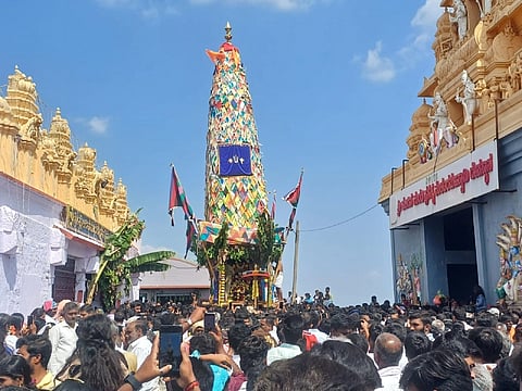 ಗುಂಡ್ಲುಪೇಟೆ ತಾಲೂಕಿನ ಹುಲಿಗಿನ ಮುರಡಿ ವೆಂಕಟರಮಣಸ್ವಾಮಿ ಬೆಟ್ಟದಲ್ಲಿ ದಿವ್ಯ ರಥೋತ್ಸವ ವಿಜೃಂಭಣೆಯಿಂದ ನೆರವೇರಿತು.