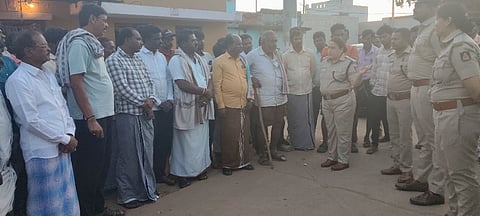 ಸಾರ್ವಜನಿಕ ಗ್ರಾಮ ಸಭೆ Police