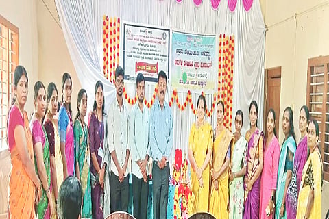 ಗಡಿಗೇಶ್ವರದ ಆಡುವಳ್ಳಿ ಗ್ರಾಪಂ ಕಚೇರಿಯಲ್ಲಿ ಆಡುವಳ್ಳಿ ಸಂಜೀವಿನಿ ಗ್ರಾಪಂ ಮಟ್ಟದ ಒಕ್ಕೂಟದ ವಾರ್ಷಿಕ ಮಹಾ ಸಭೆ ನಡೆಯಿತು.