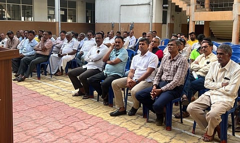 ಚಿಕ್ಕಹಳ್ಳಿ ಬಳಿಯಲ್ಲಿ ಶನಿವಾರ ಆಯೋಜಿಸಿದ್ದ ಸಭೆ