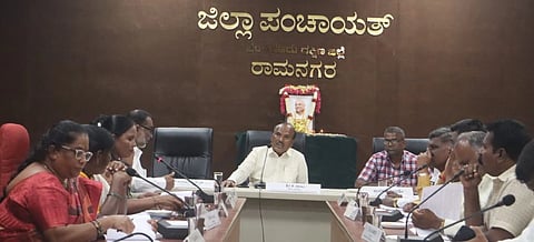 ಕೆ.ರಾಜು ಅಧ್ಯಕ್ಷತೆಯಲ್ಲಿ ಗ್ಯಾರಂಟಿ ಅನುಷ್ಠಾನ ಸಮಿತಿ ಸಭೆ ನಡೆಯಿತು. 