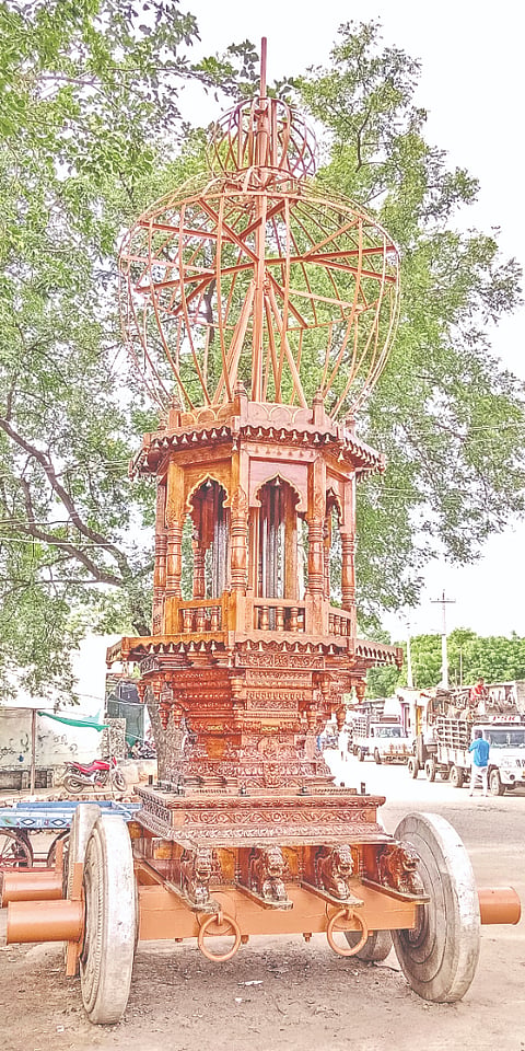 ಕರಿಯಪ್ಪ ತಾತನ ಹೂವಿನ ರಥ.