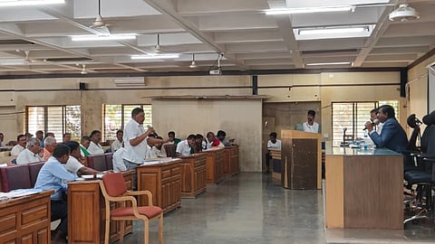 Haveri, DC, Warnings, To Pvt Schools, DERA Commitee, Meeting, 