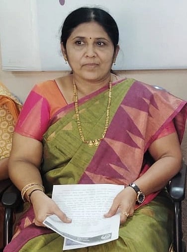  ಡಾ. ವೀಣಾ ಬಿರಾದಾರ 