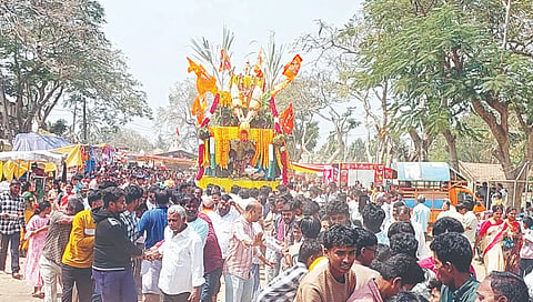 ಪಿರಿಯಾಪಟ್ಟಣದ ಶ್ರೀ ವೈದ್ಯೇಶ್ವರ ಸ್ವಾಮಿ ಬ್ರಹ್ಮ ರಥೋತ್ಸವವು ಶನಿವಾರ ವಿಜೃಂಭಣೆಯಿಂದ ನಡೆಯಿತು.