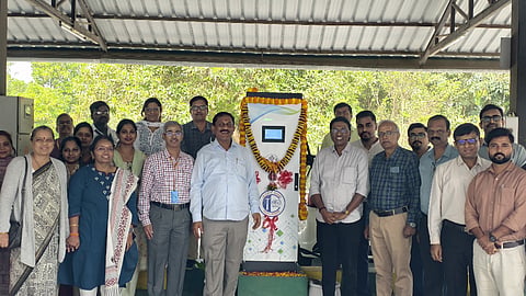 ಫಾಸ್ಟ್ ಚಾಜಿರ್ಂಗ್ ಘಟಕವನ್ನು ಗಣ್ಯರು ಉದ್ಘಾಟಿಸಿದರು. ರಮೇಶ್ ಬಂಡಿಸಿದ್ದೇಗೌಡ, ಕೆ.ಎಂ. ಮುನಿಗೋಪಾಲ್ ರಾಜು, ಡಿ.ಜೆ.ದಿವಾಕರ್, ಶರಣಮ್ಮ ಎಸ್.ಜಂಗಿನ ಇತರರಿದ್ದರು.