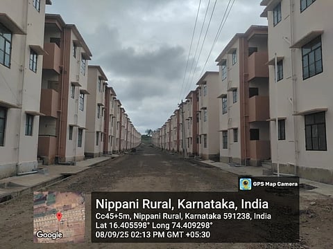 ನಿಪ್ಪಾಣಿ ನಗರಸಭೆಯಲ್ಲಿ ಮನೆ ನಿರ್ಮಾಣ ಪ್ರಗತಿ ಹಂತದಲ್ಲಿವೆ.