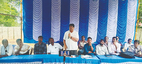 ಹಣ ದುರ್ಬಳಕೆ ಮಾಡಿಕೊಂಡು ಕ್ಷಮೆ ಕೇಳಿದ ಡೇರಿ ಕಾರ್ಯದರ್ಶಿ Dairy secretary