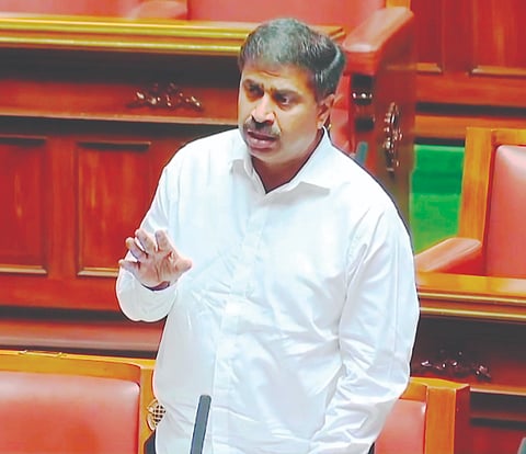 ವಿಧಾನಸಭೆಯಲ್ಲಿ ಶಾಸಕ ಎಂ.ಆರ್. ಮಂಜುನಾಥ್ ಮಾತನಾಡಿದರು. 