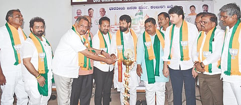 ct ravi