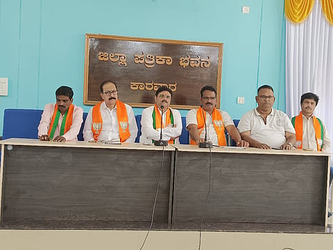 ಸುನೀಲ ಹೆಗಡೆ ಕಾರವಾರದಲ್ಲಿ ಸುದ್ದಿಗೋಷ್ಠಿ ನಡೆಸಿದರು.