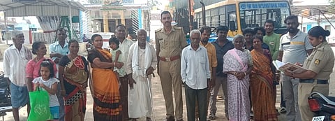 ಶಾಂತಿ ಸುವ್ಯವಸ್ಥೆ ಕಾಪಾಡಿಕೊಳ್ಳಿ order