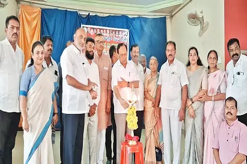 ಸಾಗರದಲ್ಲಿ ಬ್ಲಾಕ್ ಕಾಂಗ್ರೆಸ್ ಆಯೋಜಿಸಿದ್ದ ಮತದಾರರ ವಿಶೇಷ ಪಟ್ಟಿ ಪರಿಷ್ಕರಣೆ ತರಬೇತಿ ಕಾರ್ಯಾಗಾರವನ್ನು ಕೆಪಿಸಿಸಿ ವಕ್ತಾರ ಕಿಮ್ಮನೆ ರತ್ನಾಕರ್ ಉದ್ಘಾಟಿಸಿದರು. ಆಯನೂರು ಮಂಜುನಾಥ್, ಕಲಸೆ ಚಂದ್ರಪ್ಪ, ಪ್ರಫುಲ್ಲಾ ಮಧುಕರ್ ಇತರರಿದ್ದರು.
