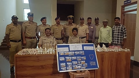 Haveri, SP, Hanagal, Chikkashi Hosur, Gold Shop, Theft Case, Arrest, 