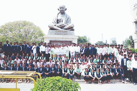 Integrate politics with education