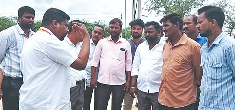 ಪ್ಲಾಸ್ಟಿಕ್‌ಮುಕ್ತ ಜಿ¯್ಲೆಗಾಗಿ ಯಾದಗಿರಿಯಲ್ಲಿ ಭಾನುವಾರ ಹಮ್ಮಿಕೊಂಡಿದ್ದ ಜÁಗೃತಿ ಅಭಿಯಾನಕ್ಕೆ ಜಿ¯್ಲÁ ಪ್ರಧಾನ ಮತ್ತು ಸತ್ರ ನ್ಯಾಯಾಽÃಶ ಮರುಳಸಿz್ದÁರಾಧ್ಯ ಚಾಲನೆ ನೀಡಿ ಮಾತನಾಡಿದರು. ಸಿವಿಲï ನ್ಯಾಯಾಽÃಶ ಮರಿಯಪ್ಪ, ಈರಣ್ಣ ಬಡಿಗೇರ, ಮಲ್ಲಿಕಾರ್ಜುನ ಶಿರಗೋಳ ಇತರರಿದ್ದರು.