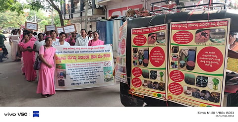 ಕೊಪ್ಪಳ ನಗರದಾದ್ಯಂತ ಡೆಂಘೆ ನಿಯಂತ್ರಣದ ಬಗ್ಗೆ ಜಾಗೃತಿ ಮೂಡಿಸಲು ಜಿಲ್ಲಾ ಆರೋಗ್ಯ ಇಲಾಖೆಯಿಂದ ಡೆಂಗ್ಯೂ ಜಾಗೃತಿ ಜಾಥ ಮಾಡಿಲಾಯಿತು.