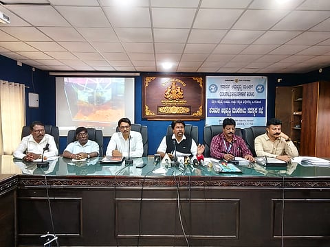 ಕರಾವಳಿ ಅಭಿವೃದ್ಧಿ ಮಂಡಳಿ ಅಧ್ಯಕ್ಷ ಗಫೂರ್‌ ಸಭೆ ನಡೆಸಿದರು. 