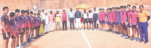  ಹಟ್ಟಿಯಂಗಡಿ ಶ್ರೀ ಸಿದ್ಧಿವಿನಾಯಕ ವಸತಿ ಶಾಲೆಯಲ್ಲಿ ಎಐಸಿಎಸ್ ಅಂತರ್ ಶಾಲಾಮಟ್ಟದ ಹ್ಯಾಂಡ್‌ಬಾಲ್ ಟೂರ್ನಮೆಂಟ್ ‘ಪಾಸ್ ವಾಸ್ಟರ್’ ನಡೆಯಿತು.
