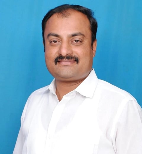 ಸರಗೂರು: ತಾಲೂಕು ಬಿಜೆಪಿ ಘಟಕದ ಅಧ್ಯಕ್ಷರಾಗಿ ಚಾಮಲಾಪುರ ಸಿ.ಕೆ.ಗಿರೀಶ್ ಆಯ್ಕೆಯಾಗಿದ್ದಾರೆ.